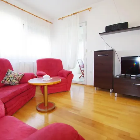 Dina Apartman